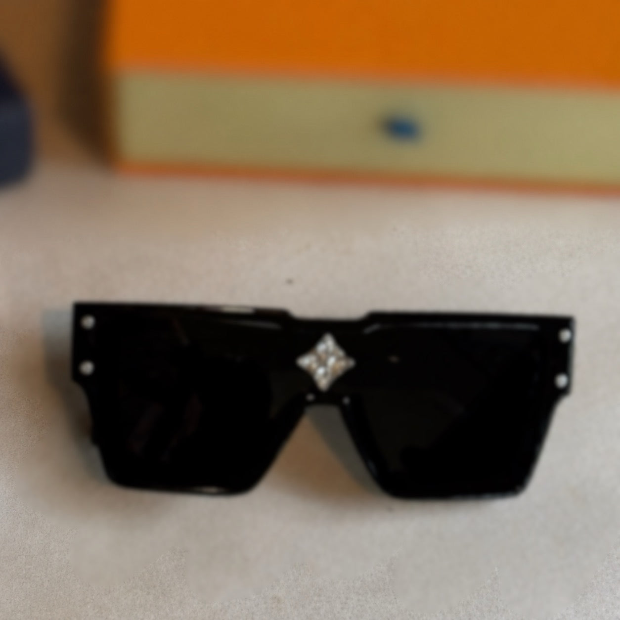 DESIGNER SUNGLASSES