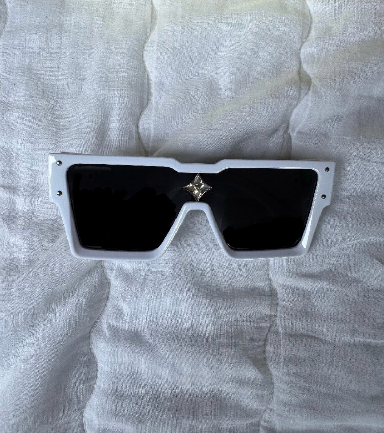 DESIGNER SUNGLASSES